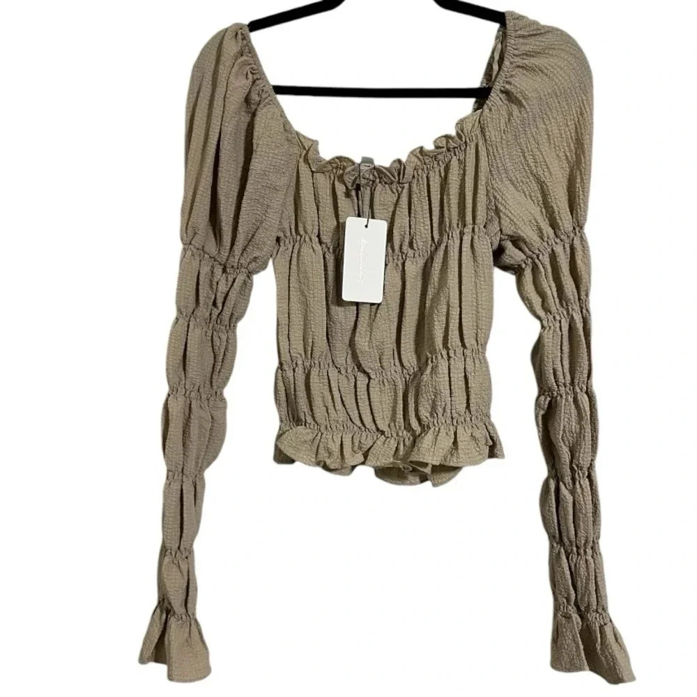 Line & Dot Rayon Blend Pippa Smocked Top Tan/Khaki NWT - Picture 3 of 5